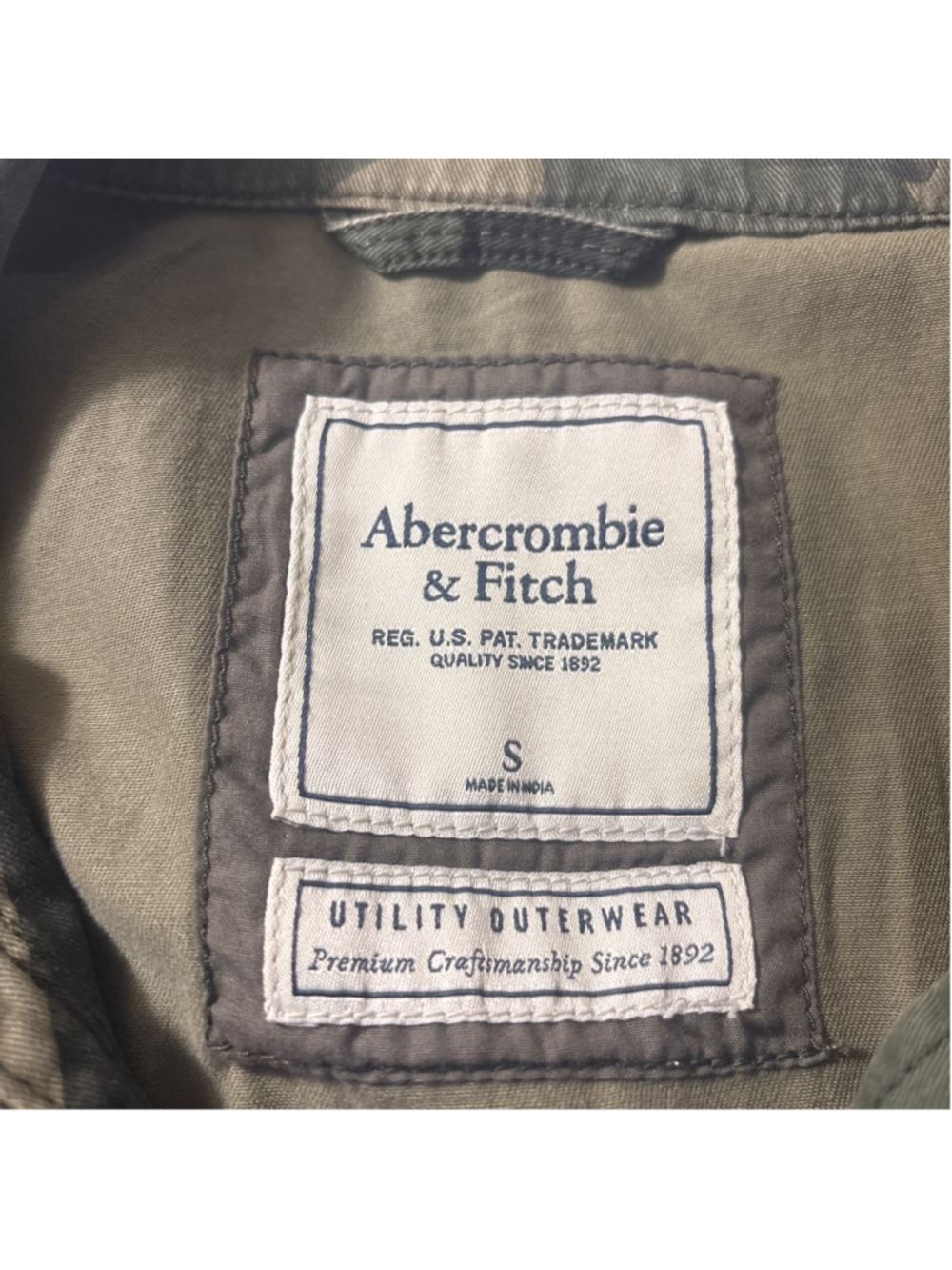 Abercrombie & Fitch Camo Vest - Size S - Picture 3 of 6
